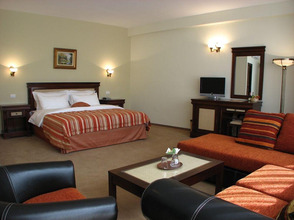 Atrium Ateneu Center 3*